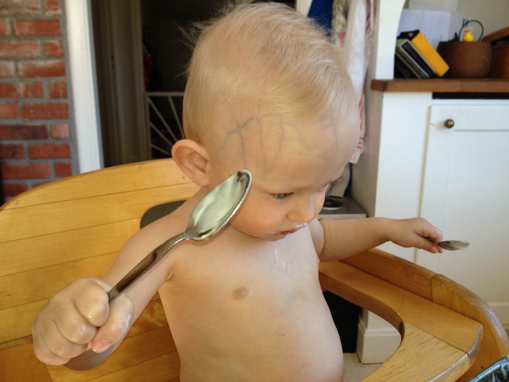 sandlådebygge hemma maj-2013 011